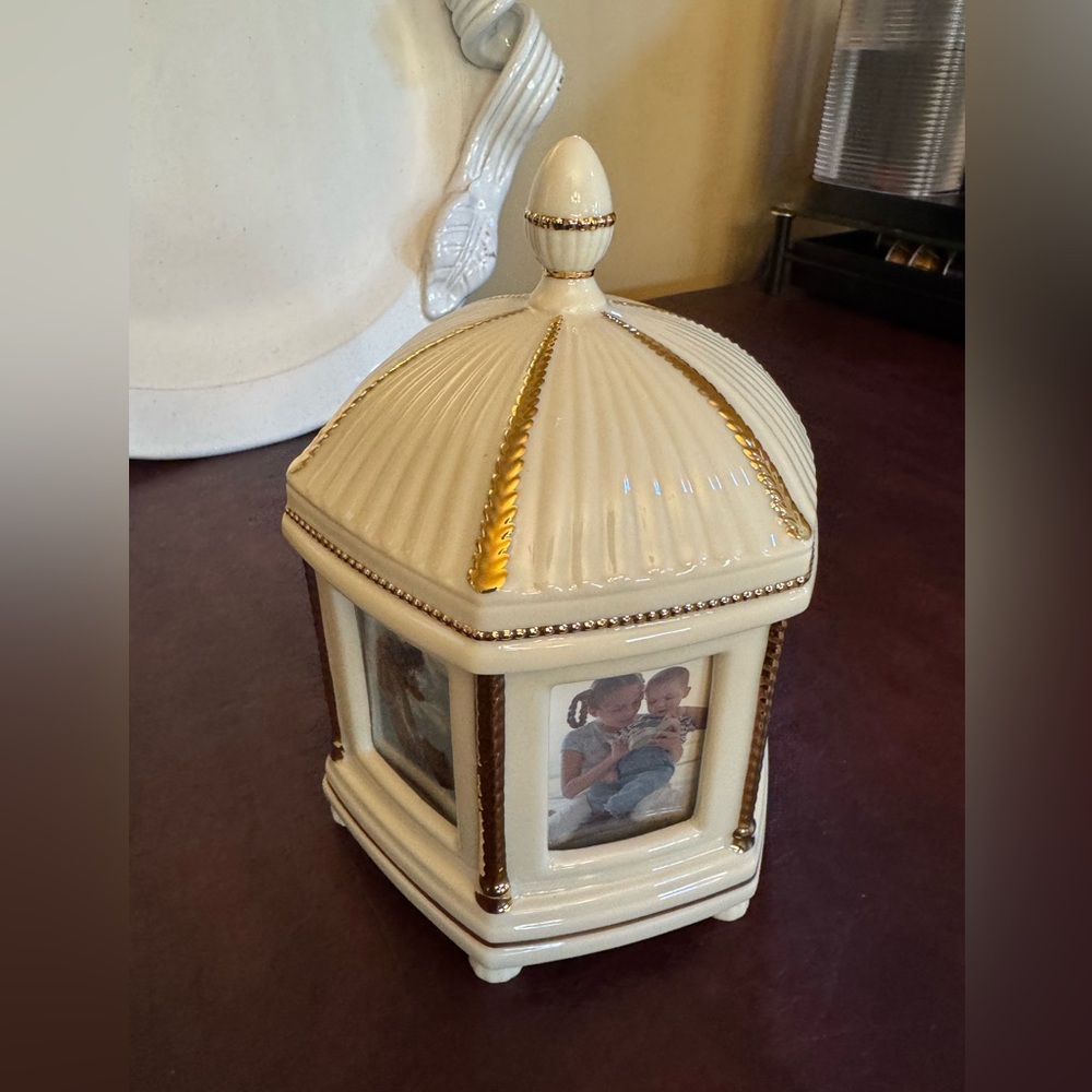Lenox China Frame Lantern NWT